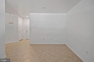 10229 Brighton Ridge Way in Columbia, MD - Building Photo - Building Photo