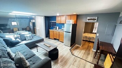 420 9th St S in Jacksonville Beach, FL - Building Photo - Building Photo