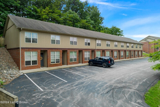 property at 822 Northgate Blvd