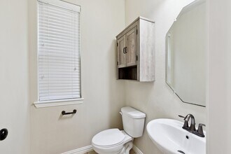 911 Montgomery Way in Lantana, TX - Building Photo - Building Photo