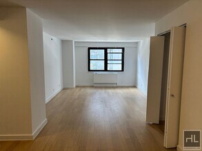 East 39th Street in New York, NY - Building Photo - Building Photo