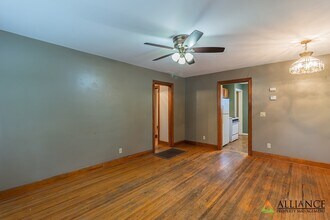 729 Thurston St in Manhattan, KS - Building Photo - Building Photo