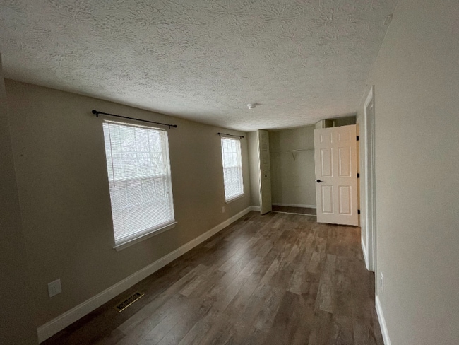 7872 St Bridget Ln in Dundalk, MD - Building Photo - Building Photo