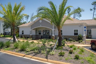 Pinnacle at Hammock Place in Panama City, FL - Building Photo - Building Photo