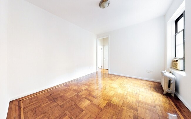 West 140th Street, Unit 45 in New York, NY - Foto de edificio - Building Photo