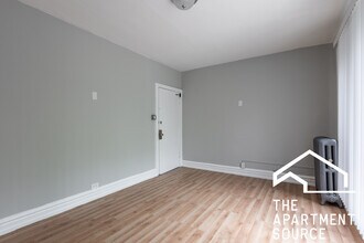 5451 S Cornell Ave in Chicago, IL - Building Photo - Building Photo