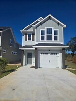 5684 Native Oak Dr in Tallahassee, FL - Building Photo