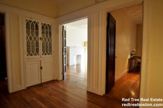 1251 Commonwealth Ave, Unit 2 in Boston, MA - Foto de edificio - Building Photo