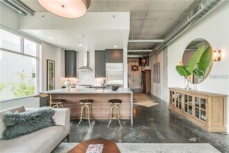 101 S 12th St in Tampa, FL - Building Photo - Building Photo