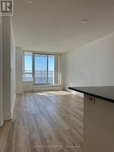 1060 Sheppard Ave W in Toronto, ON - Building Photo - Building Photo