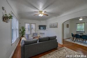 311 W Lullwood Ave in San Antonio, TX - Building Photo - Building Photo