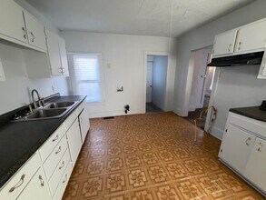 608 E Seminary St in Danville, IL - Building Photo - Building Photo