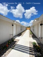 3409 Sahara Dr-Unit -3409-3 Sahara in Edinburg, TX - Foto de edificio - Building Photo