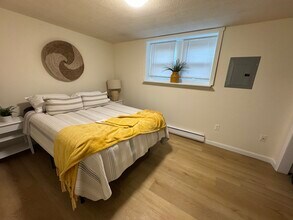 365 Faneuil St, Unit 2 in Boston, MA - Foto de edificio - Building Photo