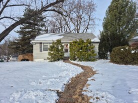 1002 N 76th St in Omaha, NE - Building Photo