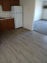 9017 Cedar Lake Rd in Pinckney, MI - Building Photo - Building Photo