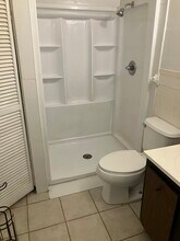 5664 Los Gatos Dr, Unit 2 in Memphis, TN - Foto de edificio - Building Photo