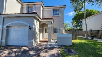 12601 SW 143rd Ln in Miami, FL - Building Photo