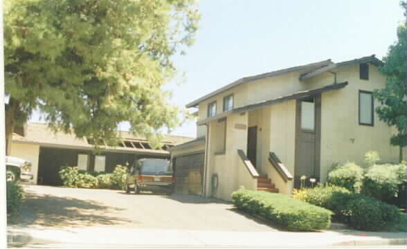 2424 Ellison Dr in Modesto, CA - Building Photo