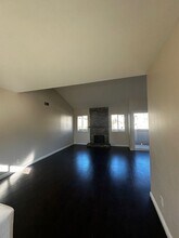 1253 Seacliff Ct in Ventura, CA - Foto de edificio - Building Photo