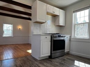 292 Great Rd in Acton, MA - Foto de edificio - Building Photo