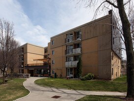 Fairy Lake Gardens II Apartments