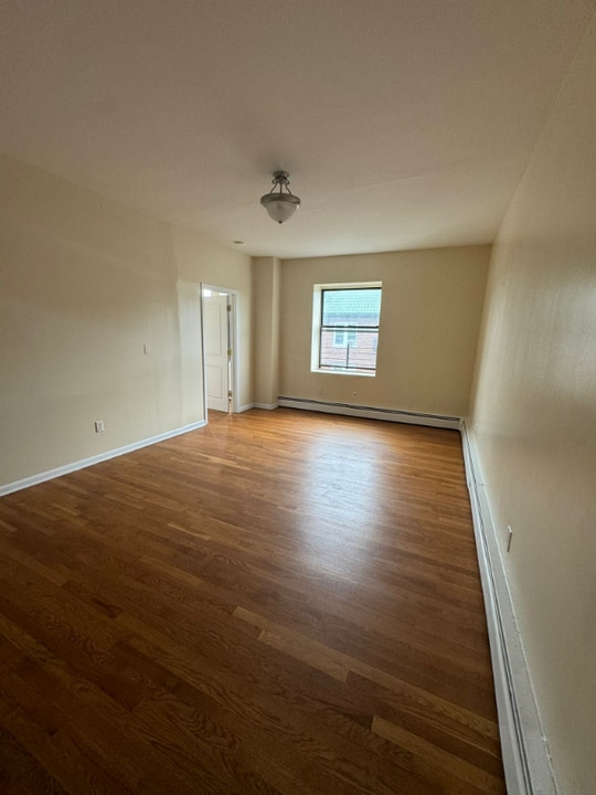 5 Harvard St in East Orange, NJ - Building Photo