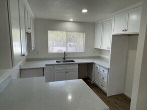 8656-8658 Beverly Ln in Dublin, CA - Building Photo - Building Photo