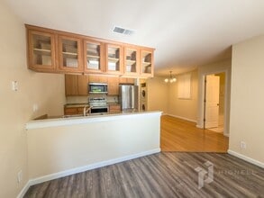 1114 Nord Ave in Chico, CA - Building Photo - Building Photo