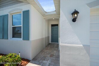 1315 Criswell Ln SE in Palm Bay, FL - Building Photo - Building Photo