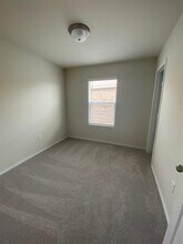 304 S Hopson St in Van Alstyne, TX - Building Photo - Building Photo
