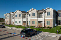 The Preserve at Spring Creek in Garland, TX - Foto de edificio - Building Photo