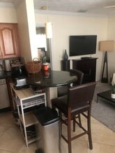 816 NE 17th Ave in Fort Lauderdale, FL - Building Photo - Building Photo