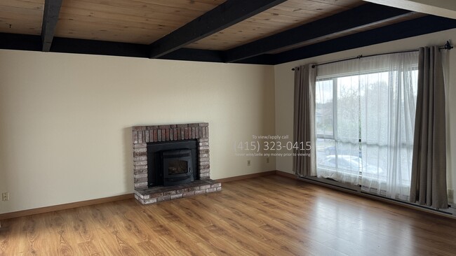 4303 Sacramento Ave, Unit 220 in Fremont, CA - Building Photo - Building Photo