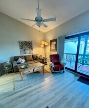 511 Plaza Seville Ct, Unit #24 in Treasure Island, FL - Foto de edificio - Building Photo
