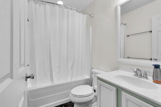 116 Gregory Dr in Jacksonville, NC - Building Photo - Building Photo