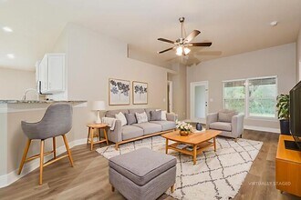 804 Chelsea Ave in Fruitland Park, FL - Building Photo - Building Photo