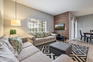 4786 Clock Tower Dr in Kissimmee, FL - Building Photo