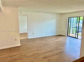 20761 NE 4th Pl in Miami, FL - Building Photo