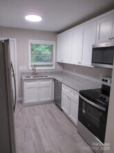 1735 River Rd in Lincolnton, NC - Building Photo - Building Photo