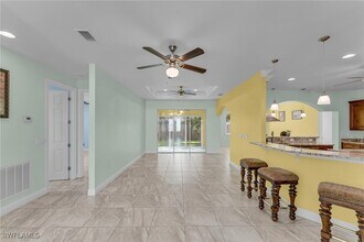 2416 SE 8th Ave in Cape Coral, FL - Building Photo - Building Photo