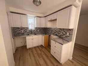 15243 Eastwood St in Detroit, MI - Building Photo - Building Photo