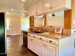 104 Woodrich Ln in Lafayette, LA - Building Photo - Building Photo
