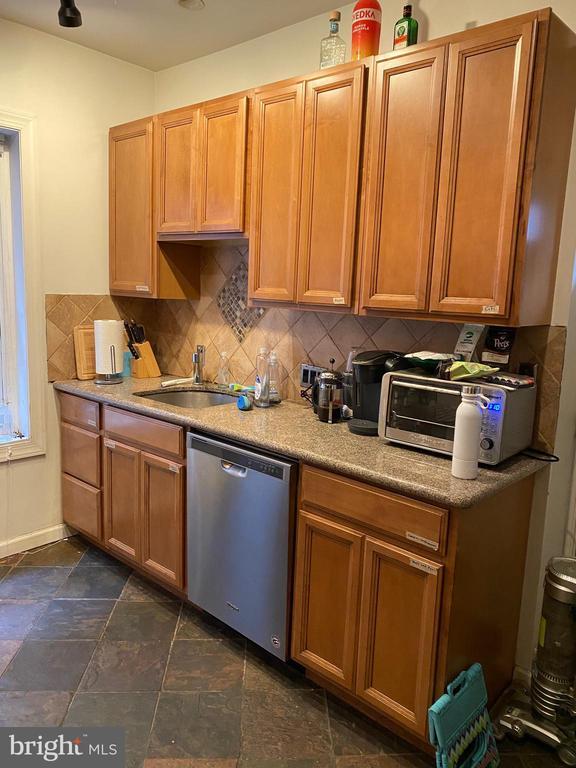 property at 3212 Winter St