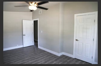 4010 Neer Ave in San Antonio, TX - Building Photo - Building Photo