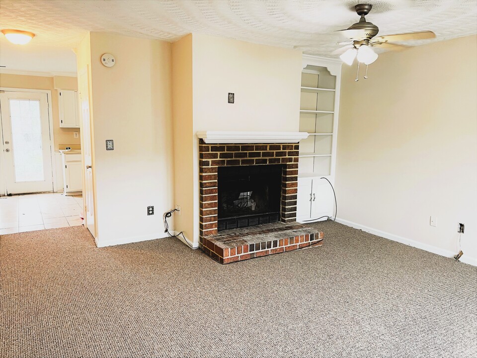 1336 Battleford Dr in Virginia Beach, VA - Building Photo