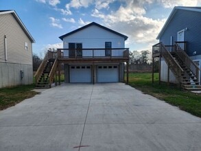 431 N 6th St in Clinton, IN - Building Photo - Building Photo