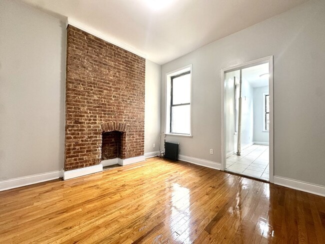 property at 521 W 156th St