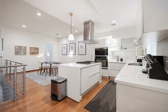 4117 Chartres St in Houston, TX - Building Photo - Building Photo