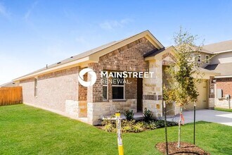 1003 Round Bale Rd in Hutto, TX - Building Photo - Building Photo
